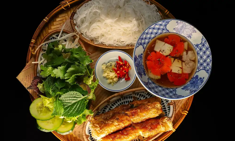 Hanoi-Style Vermicelli Noodle with Crisp Crab Parcel
